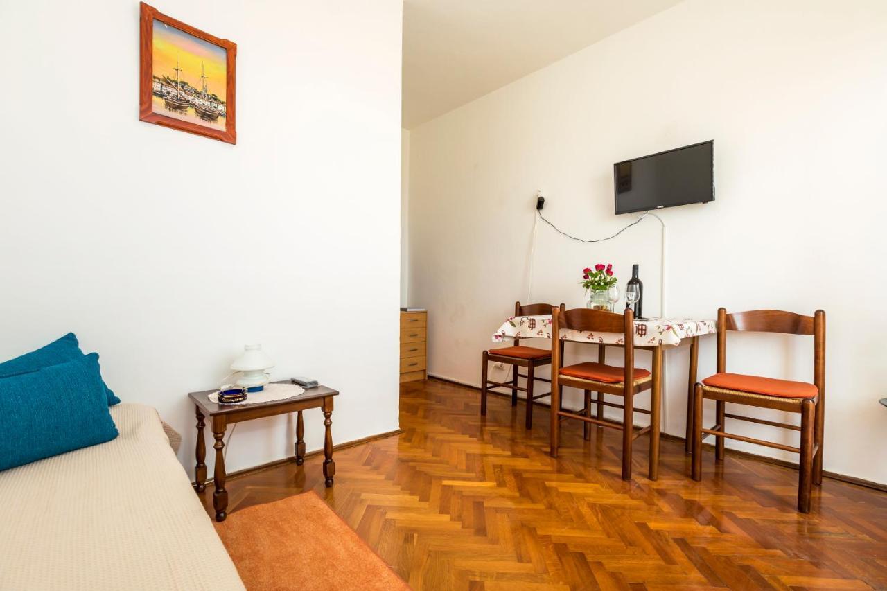 Apartment Muzic Mali Lošinj Extérieur photo